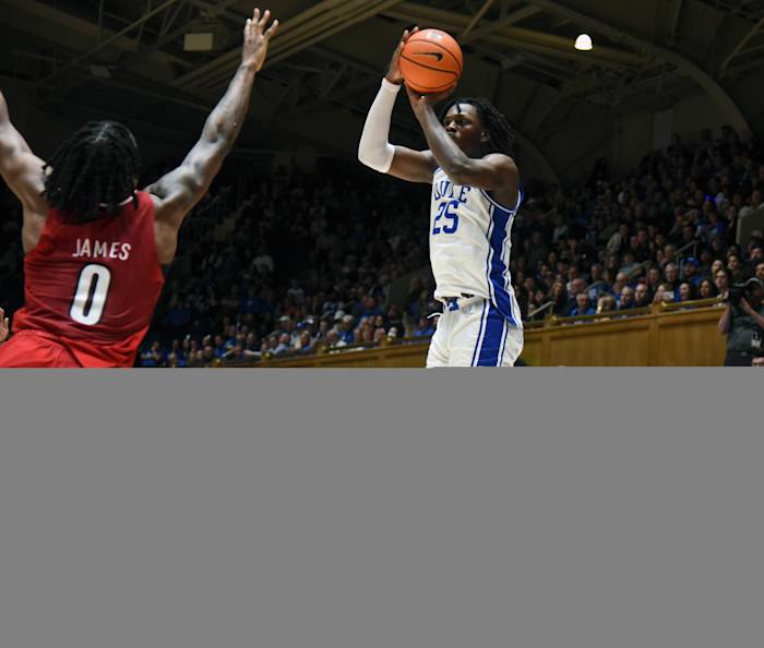 Duke basketball forward Mark Mitchell